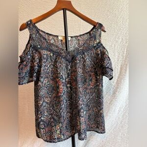 Love Stitch Paisley Cold Shoulder Blouse - Navy and Red